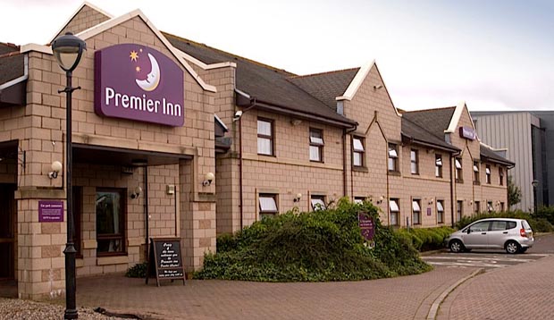 Exterior of Premier Inn Hotel Dundee Centre